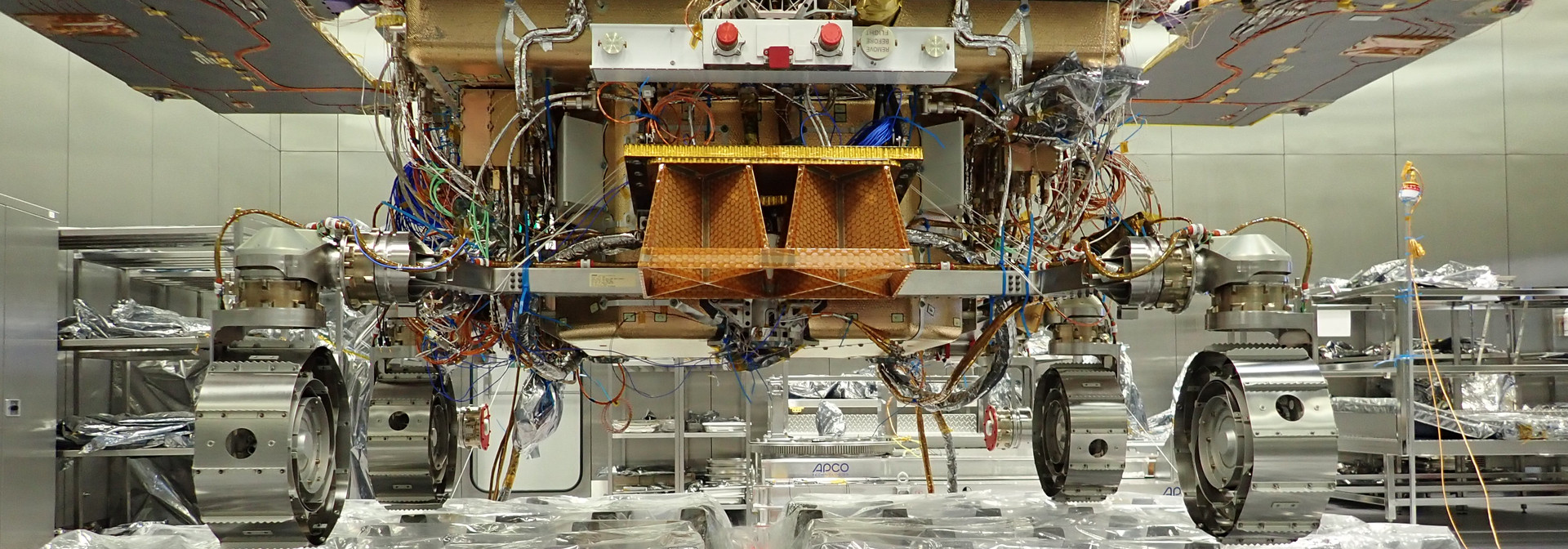 Photo of Rover FlightModel during calibration test in clean room